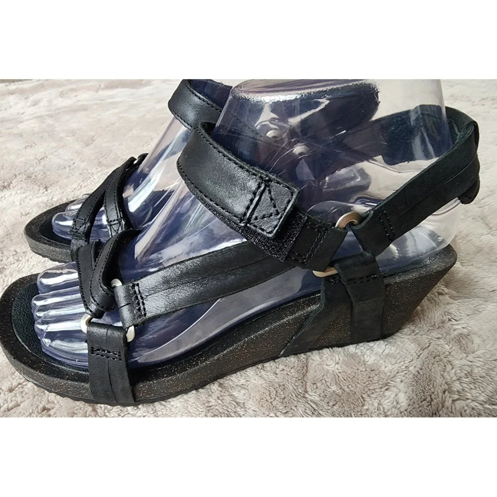Teva Ysidro Universal Black Leather Cork Wedge Strappy Sandals Womens 7